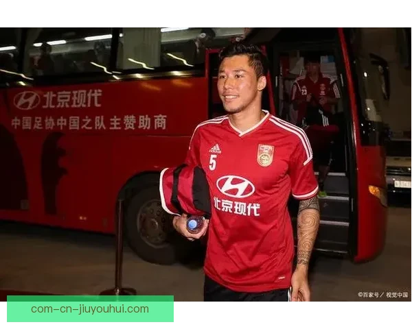 张琳芃因国家队失误宣布退役后反悔继续效力海港