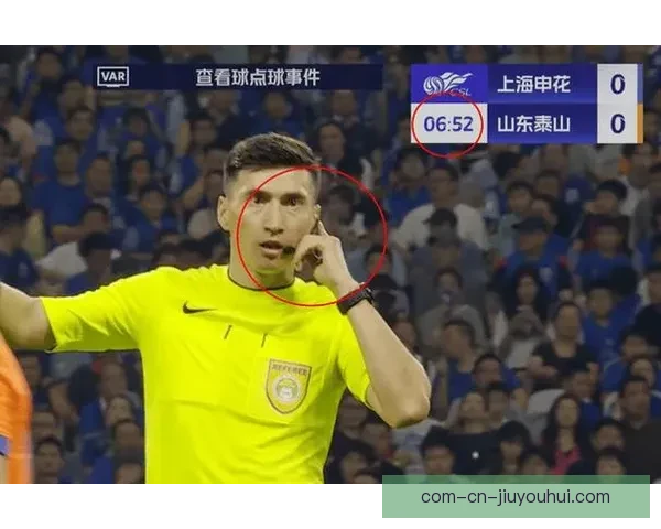 布冯因抗议点球激烈争执被裁判直接红牌罚下
